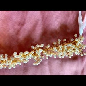 Pearl hair accessories